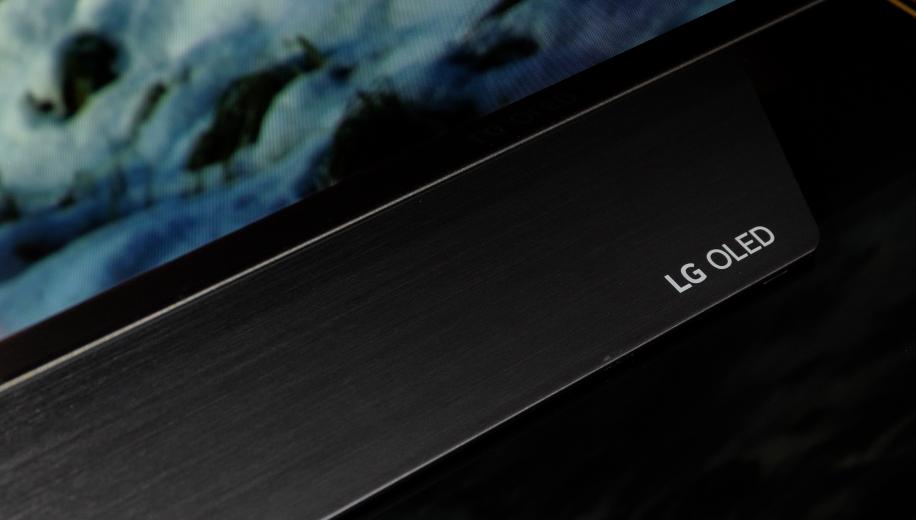 LG CX (OLED65CX) 4K OLED TV Review 
