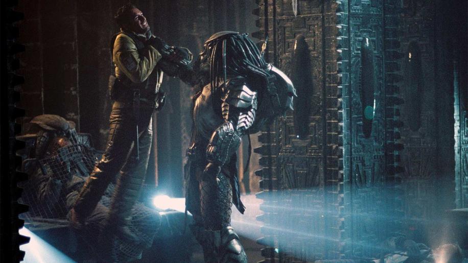 AVP: Alien vs. Predator Movie Review