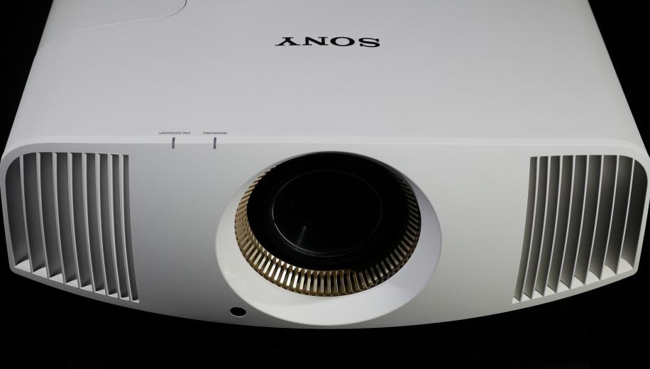 Sony VPL-VW520ES 4K Projector Review